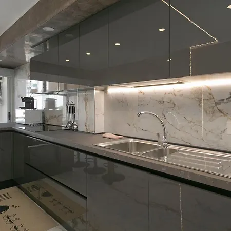 Sara En Playa San Juan 吉亚德索拉