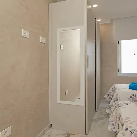 Sara En Playa San Juan 公寓