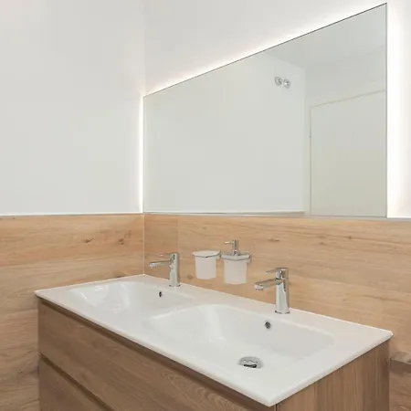 Sara En Playa San Juan アパート ギア・デ・イソラ