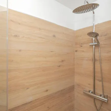 Sara En Playa San Juan アパート *