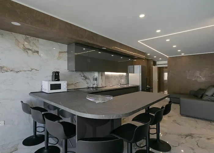 Sara En Playa San Juan * Guía de Isora